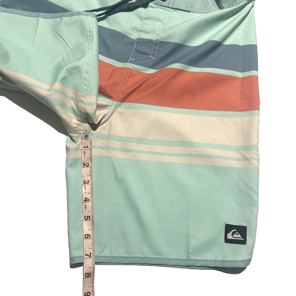 Quicksilver Youth Boardshorts Swim Trunks Size 29 Everyday‎ Mint Green NWT - Picture 7 of 11